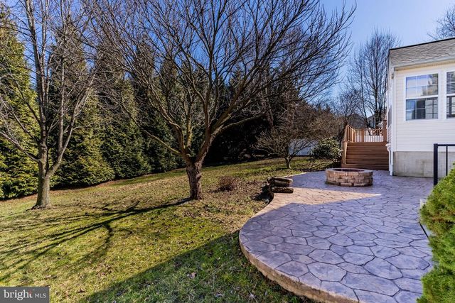 1660 ROSEBROOK DR, York, PA 17402