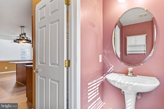 1660 ROSEBROOK DR, York, PA 17402