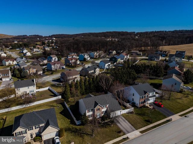 1660 ROSEBROOK DR, York, PA 17402