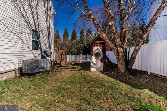 1660 ROSEBROOK DR, York, PA 17402