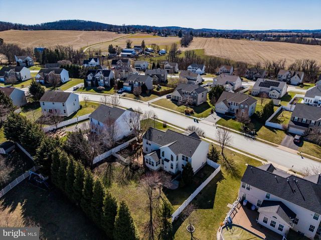 1660 ROSEBROOK DR, York, PA 17402