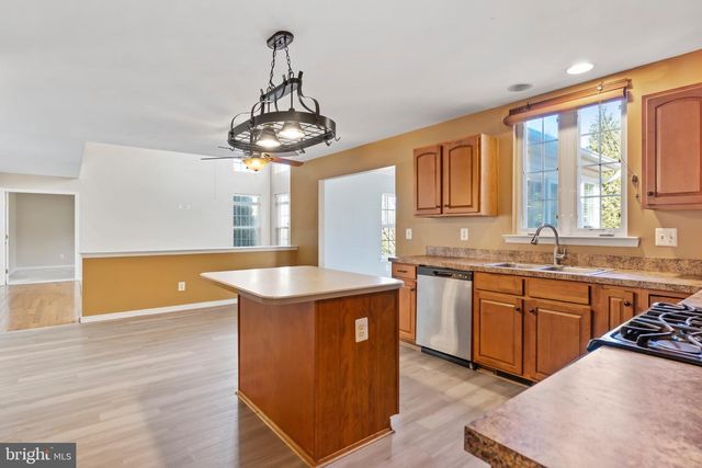 1660 ROSEBROOK DR, York, PA 17402