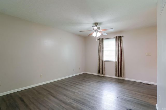 2745 S Pine Meadows Drive, Bloomington, IN 47403