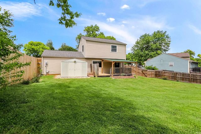 2745 S Pine Meadows Drive, Bloomington, IN 47403