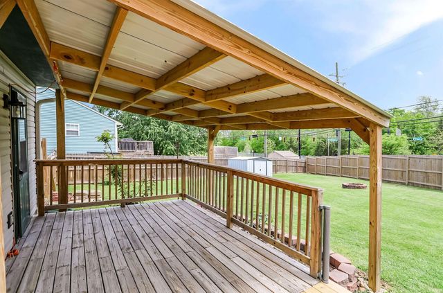 2745 S Pine Meadows Drive, Bloomington, IN 47403