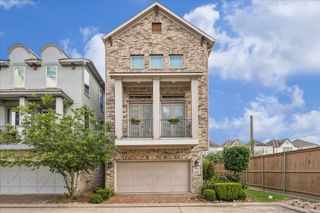 1702 Oak Leaf Pass Drive, Houston, TX 77055