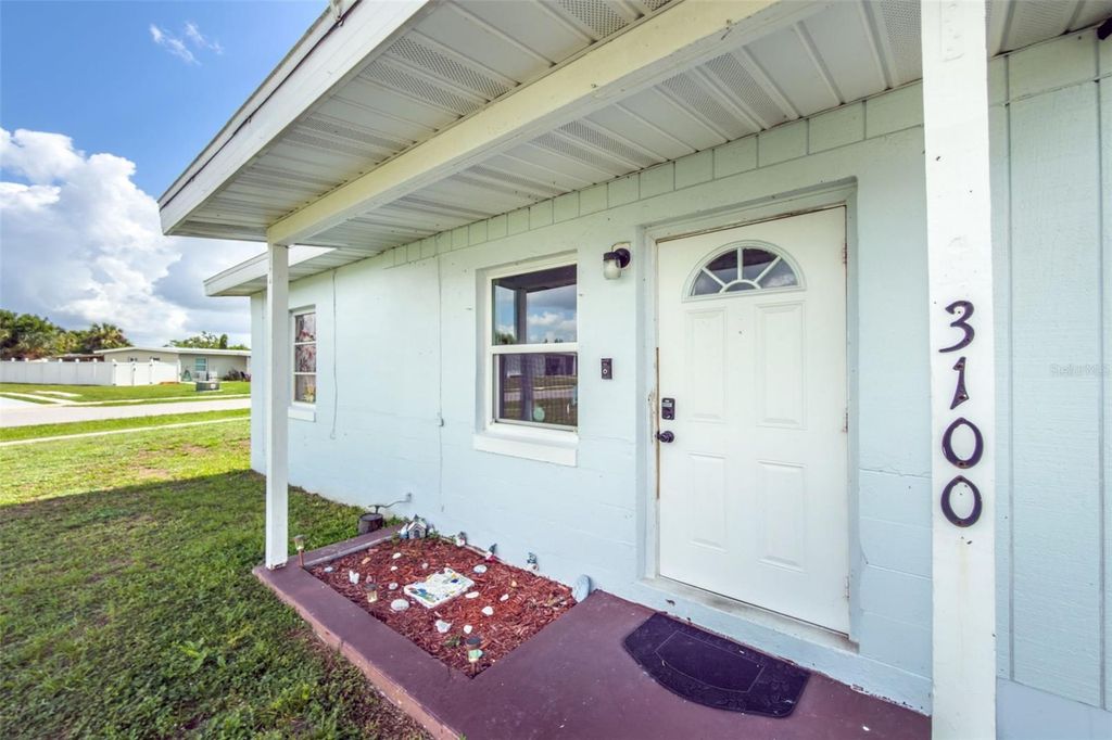 Image 2 of property listing at 3100 CRESTWOOD DRIVE, Port Charlotte, FL 33952