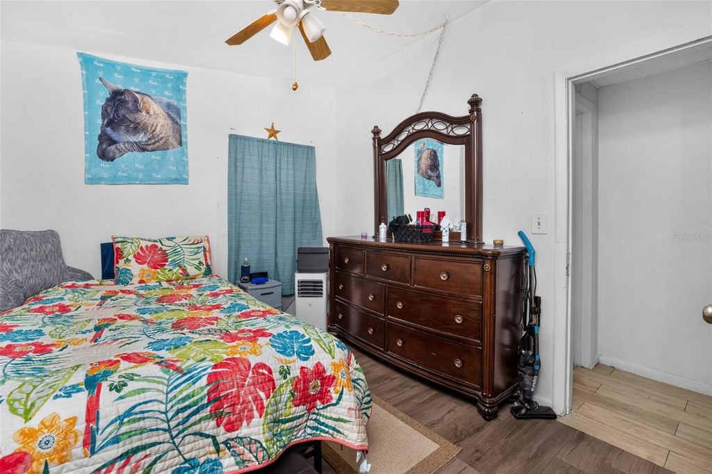 Image 16 of property listing at 3100 CRESTWOOD DRIVE, Port Charlotte, FL 33952