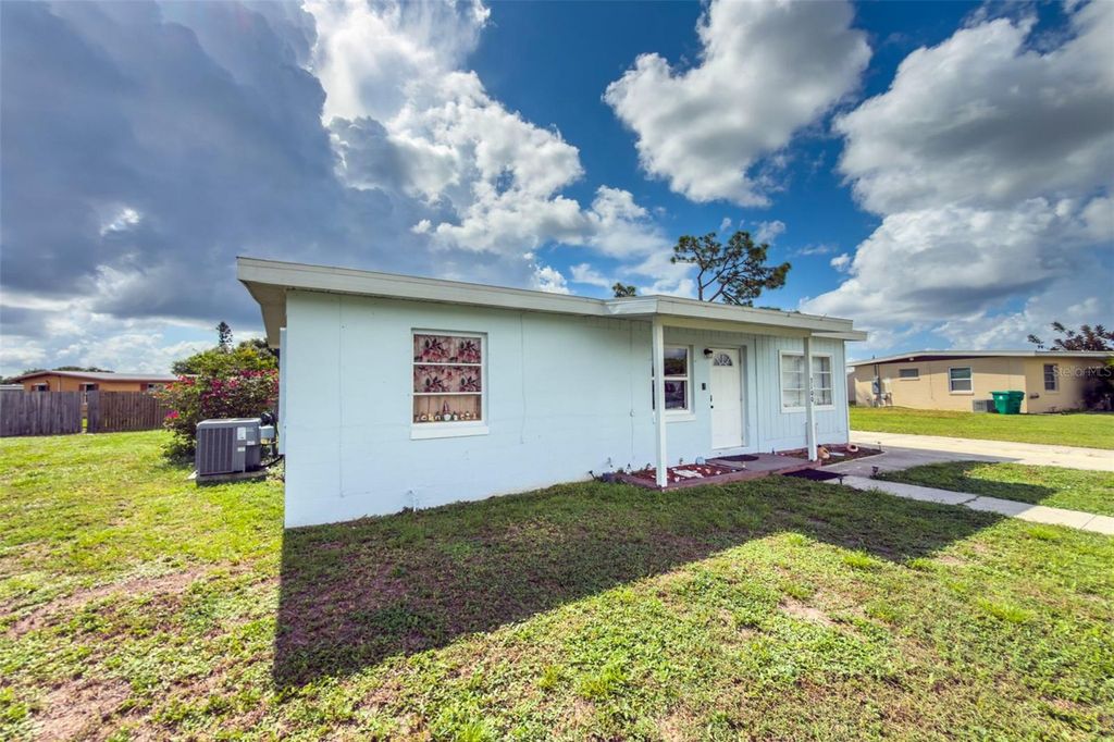 Image 38 of property listing at 3100 CRESTWOOD DRIVE, Port Charlotte, FL 33952