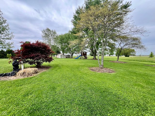 4296 E 100 N, Shelbyville, IN 46176