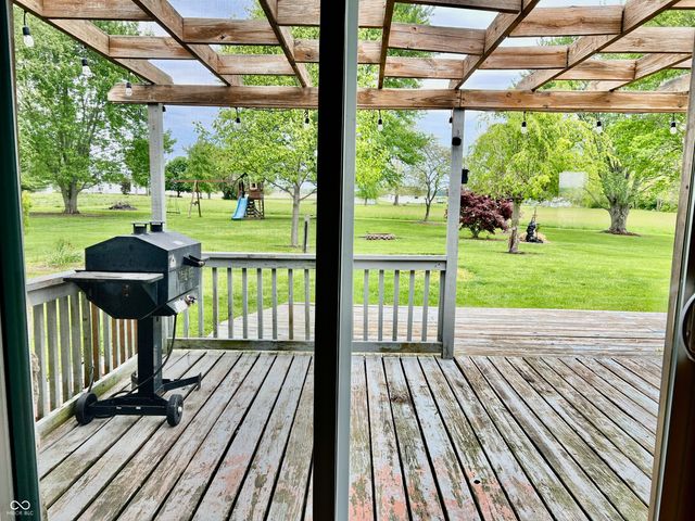 4296 E 100 N, Shelbyville, IN 46176