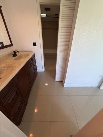 20509 NW 15th Avenue 5-2, Miami Gardens, FL 33169