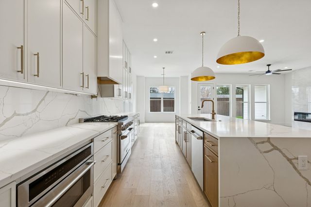 2656 Leta Mae Lane, Farmers Branch, TX 75234