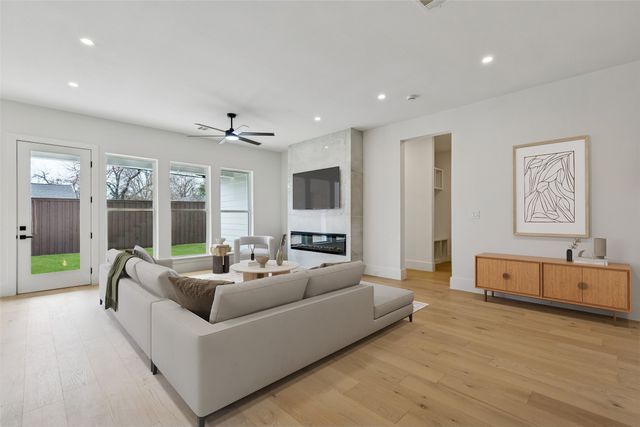 2656 Leta Mae Lane, Farmers Branch, TX 75234