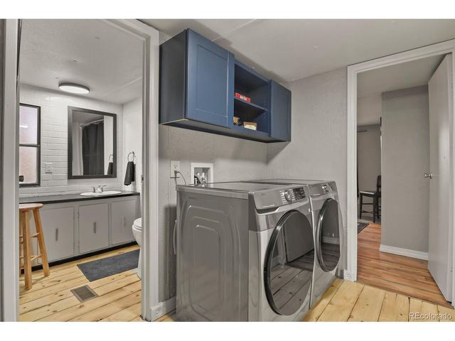 957 Arapahoe Dr, Florissant, CO 80816