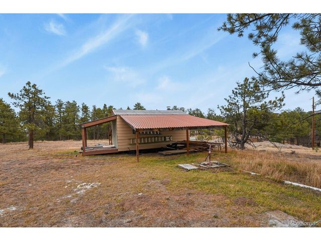 957 Arapahoe Dr, Florissant, CO 80816