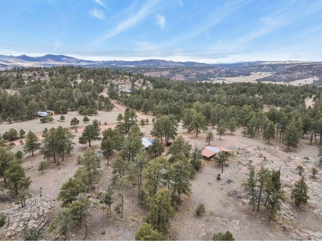 957 Arapahoe Dr, Florissant, CO 80816