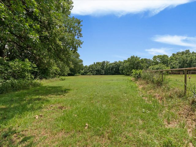 850 Newt Patterson Road, Mansfield, TX 76063