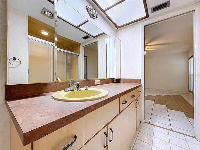 9591 128TH TERRACE, Largo, FL 33773