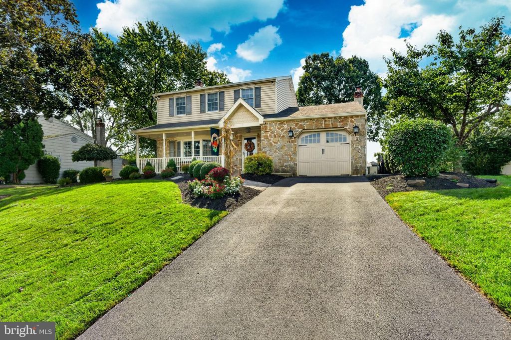 222 HORSESHOE RD, NORRISTOWN, PA 19403 — photo 2