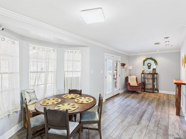 12140 Oakline Acres, St Amant, LA 70774