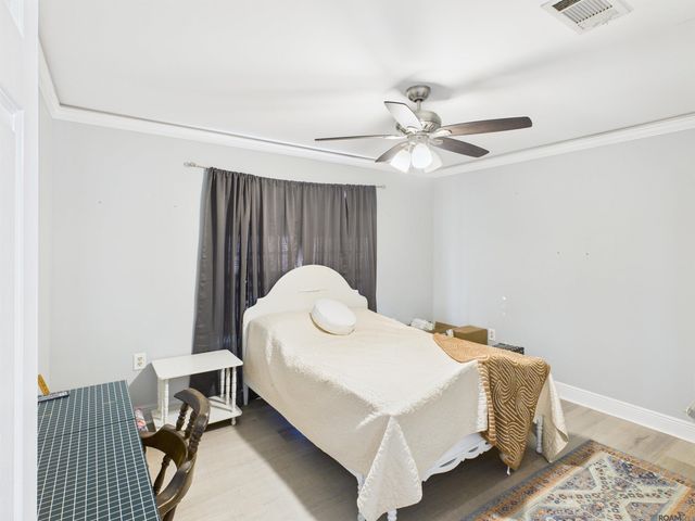 12140 Oakline Acres, St Amant, LA 70774