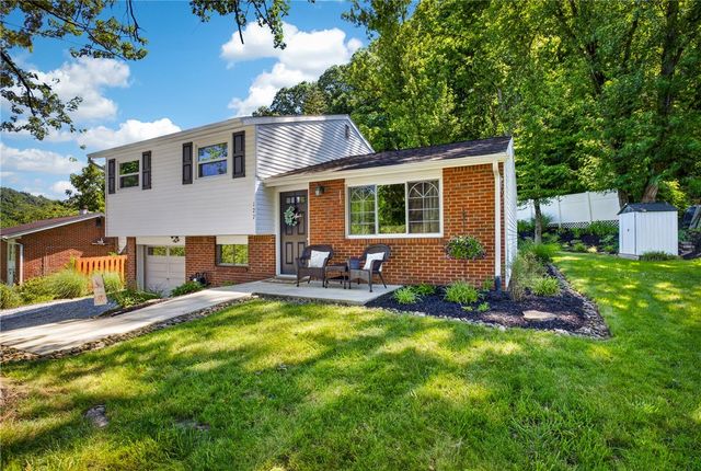 127 Alpine Village Dr, Monroeville, PA 15146
