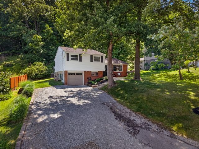 127 Alpine Village Dr, Monroeville, PA 15146