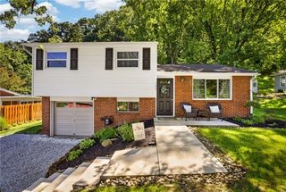 127 Alpine Village Dr, Monroeville, PA 15146