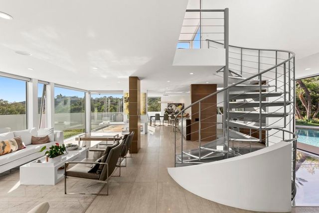 15045 Rancho Real, Del Mar, CA 92014