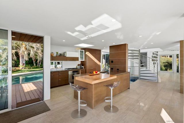 15045 Rancho Real, Del Mar, CA 92014