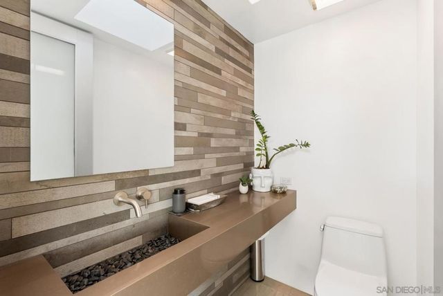 15045 Rancho Real, Del Mar, CA 92014