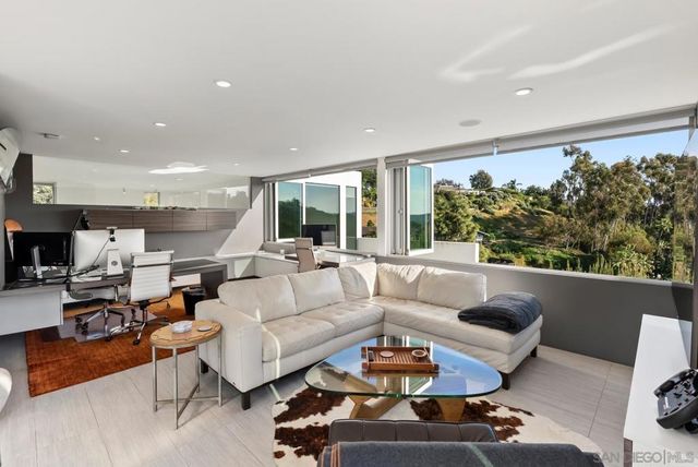 15045 Rancho Real, Del Mar, CA 92014