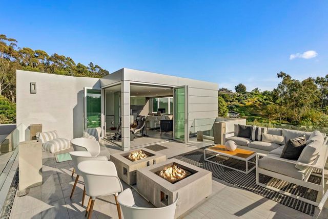 15045 Rancho Real, Del Mar, CA 92014