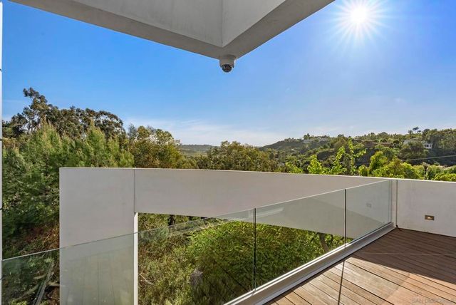 15045 Rancho Real, Del Mar, CA 92014