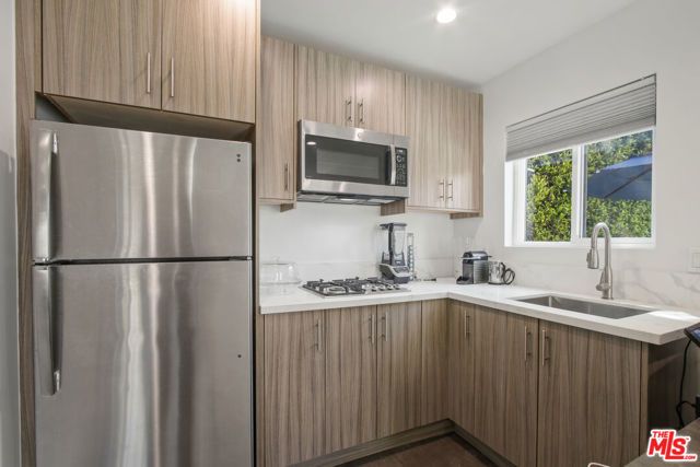 1420 Stearns Drive, Los Angeles, CA 90035