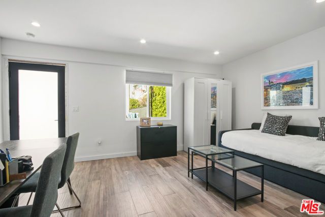 1420 Stearns Drive, Los Angeles, CA 90035