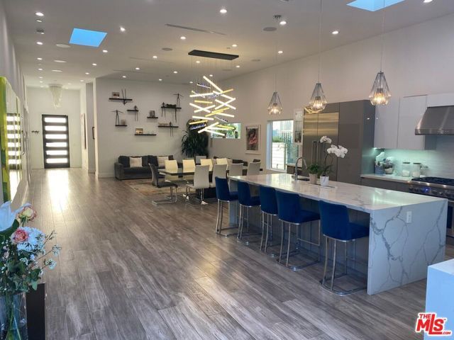 1420 Stearns Drive, Los Angeles, CA 90035