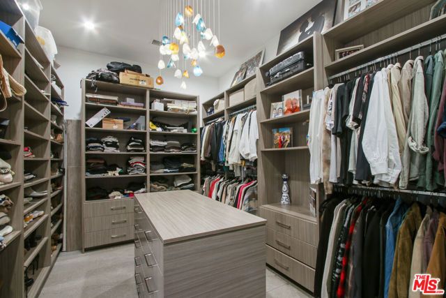 1420 Stearns Drive, Los Angeles, CA 90035