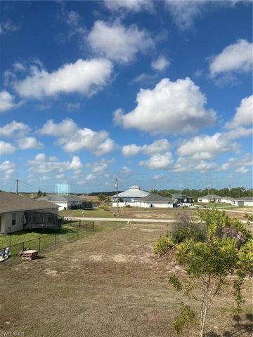 2922 NW 8th PL, Cape Coral, FL 33993