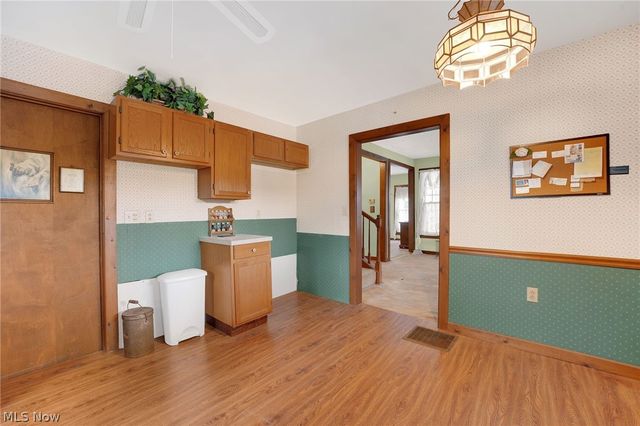 38841 Detroit Road, Avon, OH 44011