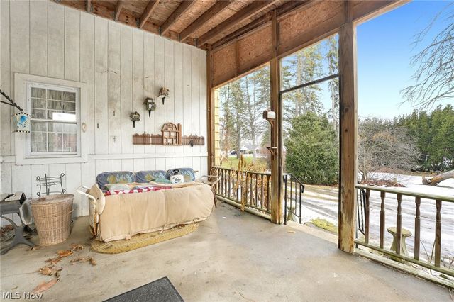 38841 Detroit Road, Avon, OH 44011