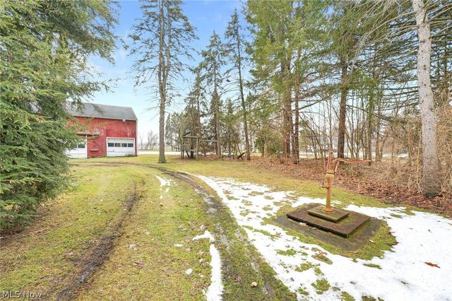 38841 Detroit Road, Avon, OH 44011