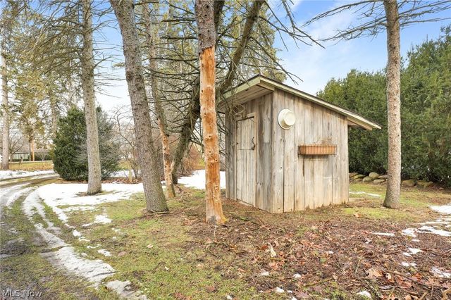 38841 Detroit Road, Avon, OH 44011