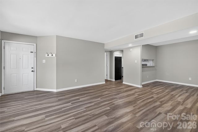 1612 Sharon Road W 67, Charlotte, NC 28210