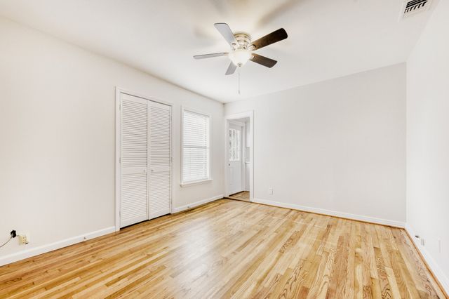 6918 Vivian Avenue, Dallas, TX 75223