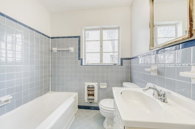 6918 Vivian Avenue, Dallas, TX 75223