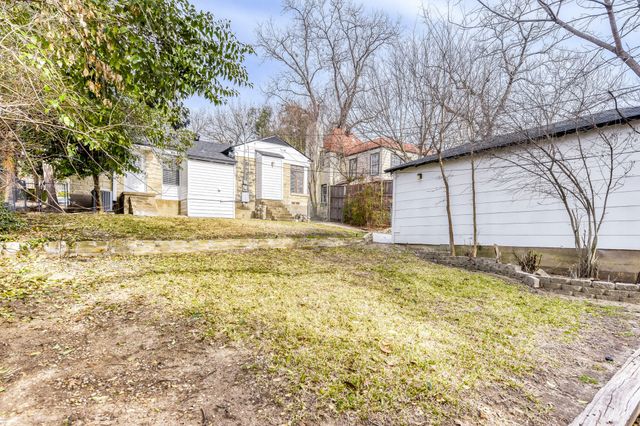 6918 Vivian Avenue, Dallas, TX 75223