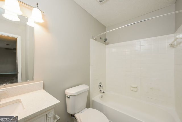 1053 Mainstreet Lake Drive, Stone Mountain, GA 30088