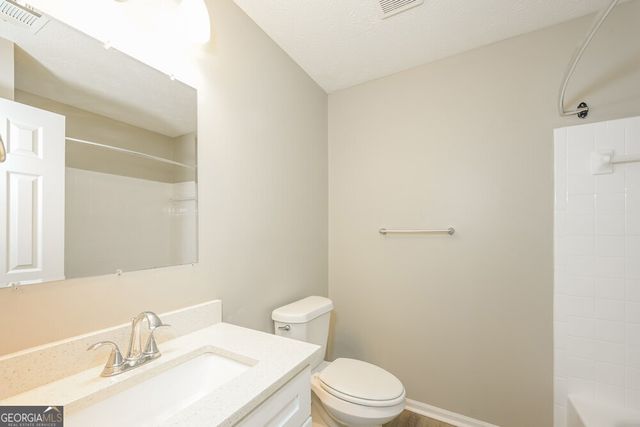 1053 Mainstreet Lake Drive, Stone Mountain, GA 30088